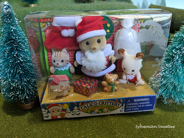 Calico Critters Merry Christmas Santa and Babies Set 2010