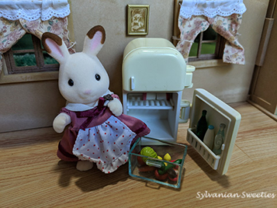 JP Chocolate Rabbit Mother with Refrigerator Set