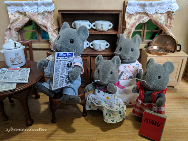 US Tomy Thistlethorn Family. Chester runs the Sylvanian newspaper, Prissy likes to sing, Willow is very polite, and Lester likes to write poetry remember?